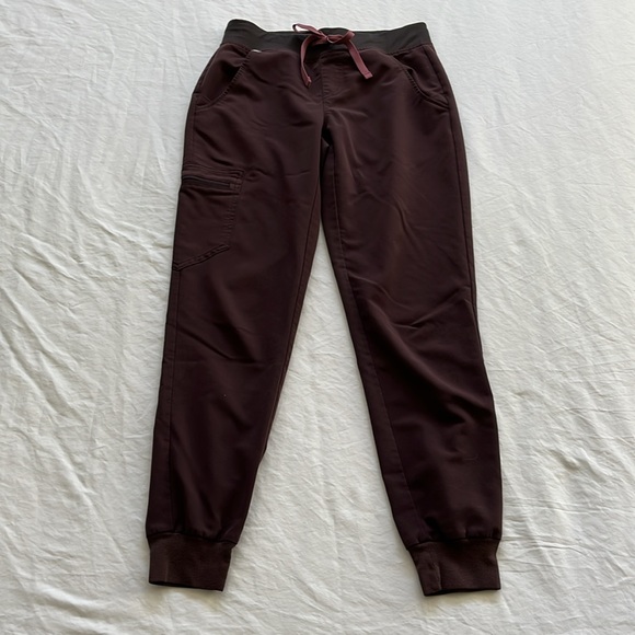 FIGS Espresso (SET) ☕️ Catarina scrub top S // Zamora scrub bottom XS - Picture 5 of 8